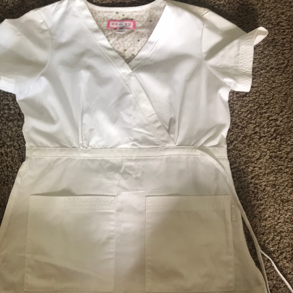 Scrub top